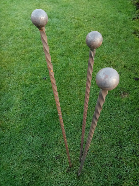 Set of 3 Plant Support Canes - Ready To Rust